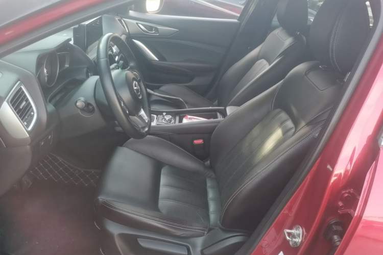 Used Mazda CX-4 2016 2.0L Automatic 2WD Blue Sky Luxury Edition Left Front Seat