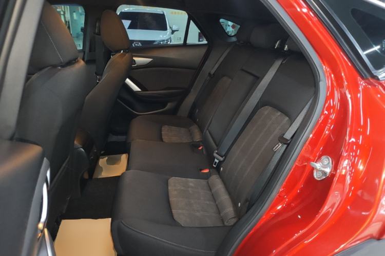Used Mazda CX-4 2016 2.0L Automatic Two-Wheel Drive Blue Sky Exploration Edition Left Rear Seat