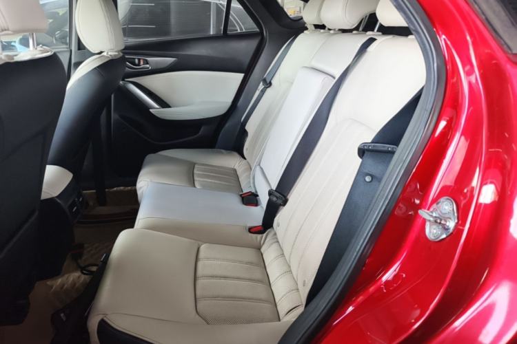Used Mazda CX-4 2016 2.0L Automatic Two-Wheel Drive Blue Sky Leading Edition Left Rear Seat