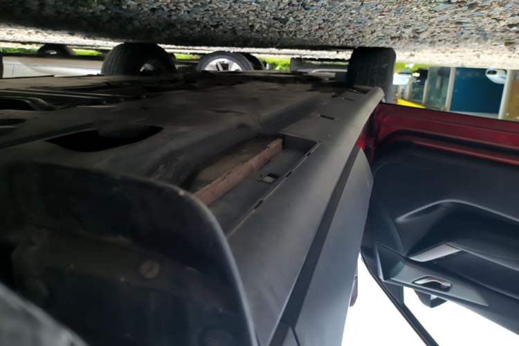 Used Mazda CX-4 2016 2.0L Automatic 2WD Blue Sky Dynamic Edition Left Side Sill