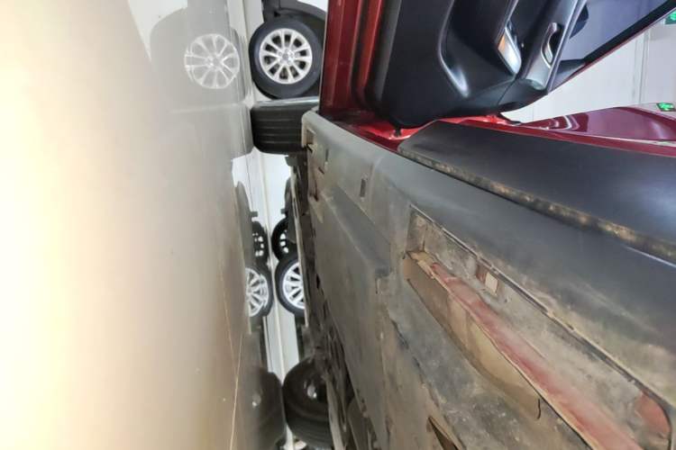 Used Mazda CX-4 2016 2.0L Automatic 2WD Blue Sky Luxury Edition Left Side Sill