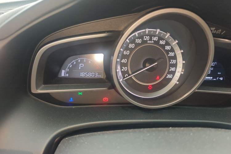 Used Mazda CX-4 2016 2.0L Automatic 2WD Blue Sky Dynamic Leather Edition Odometer Close Up