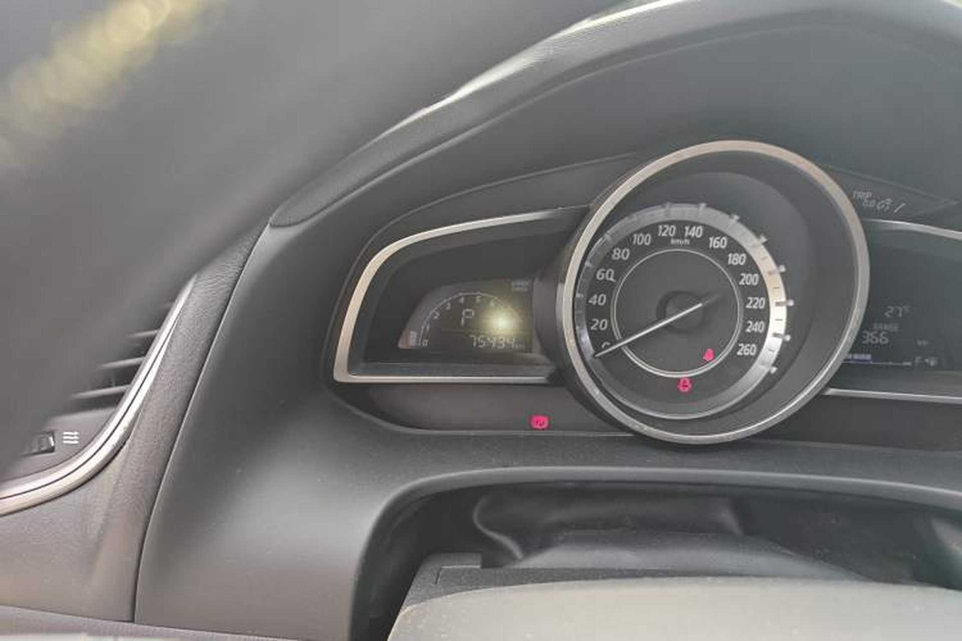 Used Mazda CX-4 2016 2.0L Automatic 2WD Blue Sky Dynamic Edition Odometer Close Up