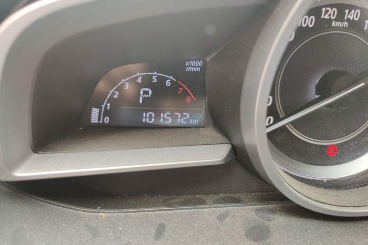 Used Mazda CX-4 2016 2.0L Automatic 2WD Blue Sky Dynamic Edition Odometer Close Up