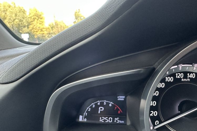 Used Mazda CX-4 2016 2.0L Automatic 2WD Blue Sky Luxury Edition Odometer Close Up