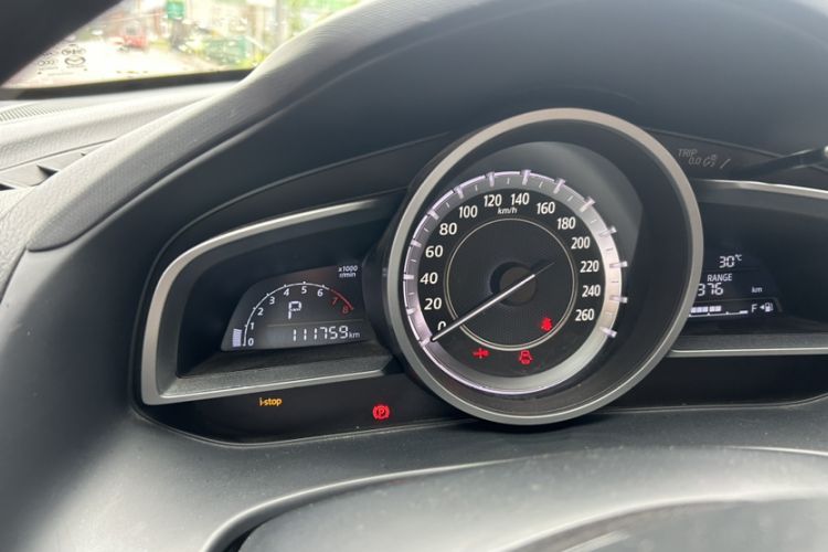 Used Mazda CX-4 2016 2.0L Automatic 2WD Blue Sky Dynamic Edition Odometer Close Up
