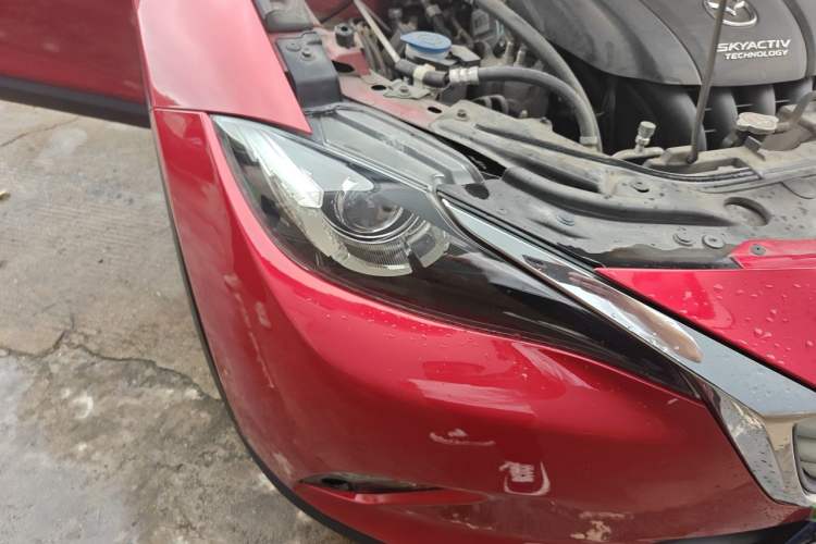 Used Mazda CX-4 2016 2.0L Automatic 2WD Blue Sky Luxury Edition Right Front Headlight