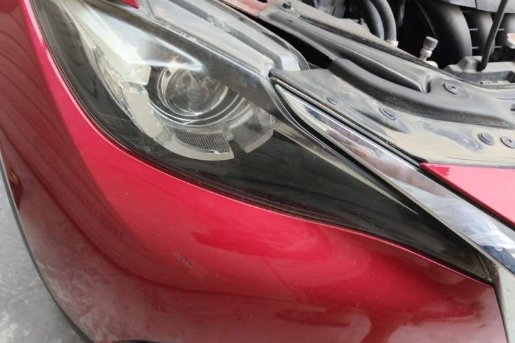 Used Mazda CX-4 2016 2.0L Automatic 2WD Blue Sky Luxury Edition Right Front Headlight