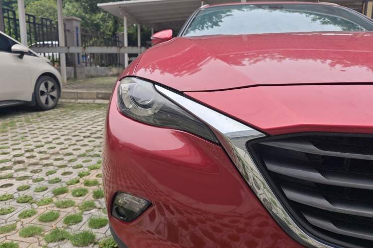 Used Mazda CX-4 2016 2.0L Automatic Two-Wheel Drive Blue Sky Leading Edition Right Front Headlight