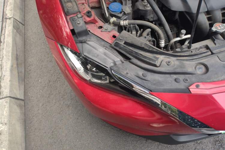 Used Mazda CX-4 2016 2.0L Automatic 2WD Blue Sky Dynamic Edition Right Front Headlight