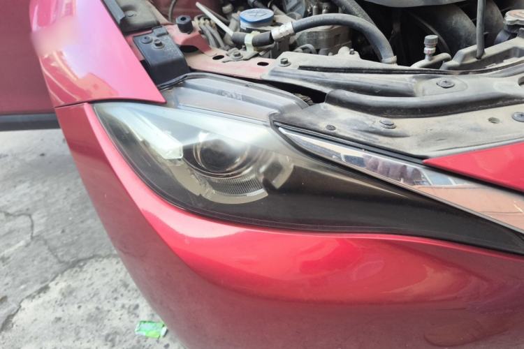 Used Mazda CX-4 2016 2.0L Automatic 2WD Blue Sky Luxury Edition Right Front Headlight
