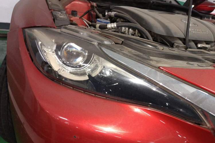 Used Mazda CX-4 2016 2.0L Automatic 2WD Blue Sky Luxury Edition Right Front Headlight