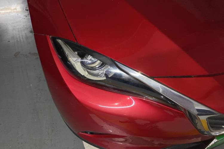 Used Mazda CX-4 2016 2.0L Automatic 2WD Blue Sky Luxury Edition Right Front Headlight