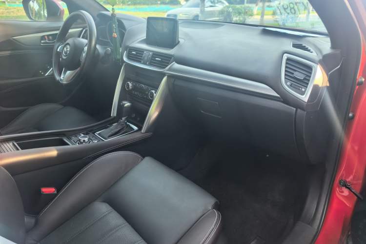 Used Mazda CX-4 2016 2.0L Automatic 2WD Blue Sky Luxury Edition Right Front Seat