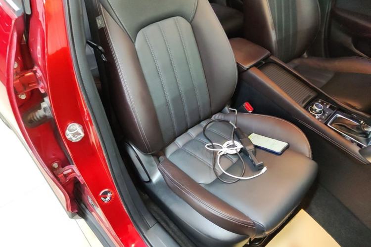 Used Mazda CX-4 2016 2.0L Automatic 2WD Blue Sky Luxury Edition Right Front Seat