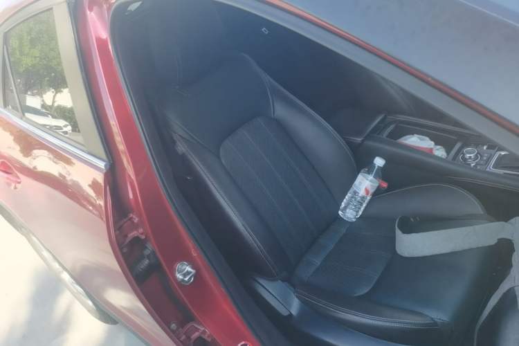 Used Mazda CX-4 2016 2.0L Automatic 2WD Blue Sky Luxury Edition Right Front Seat