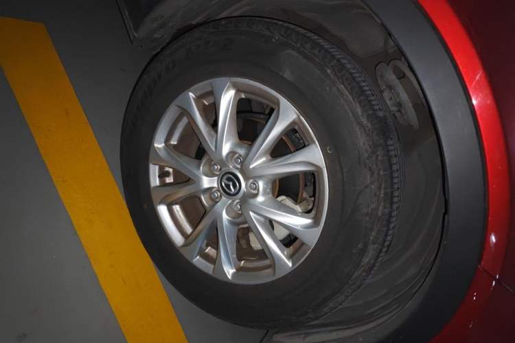 Used Mazda CX-4 2016 2.0L Automatic 2WD Blue Sky Luxury Edition Right Front Wheel Hub