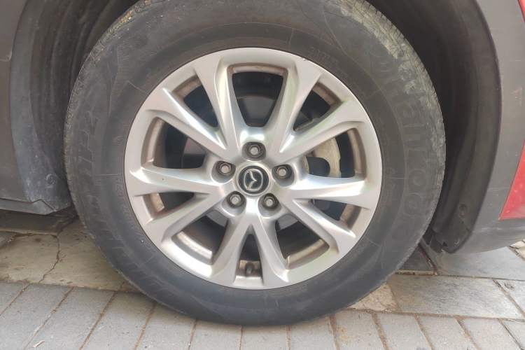 Used Mazda CX-4 2016 2.0L Automatic 2WD Blue Sky Luxury Edition Right Front Wheel Hub