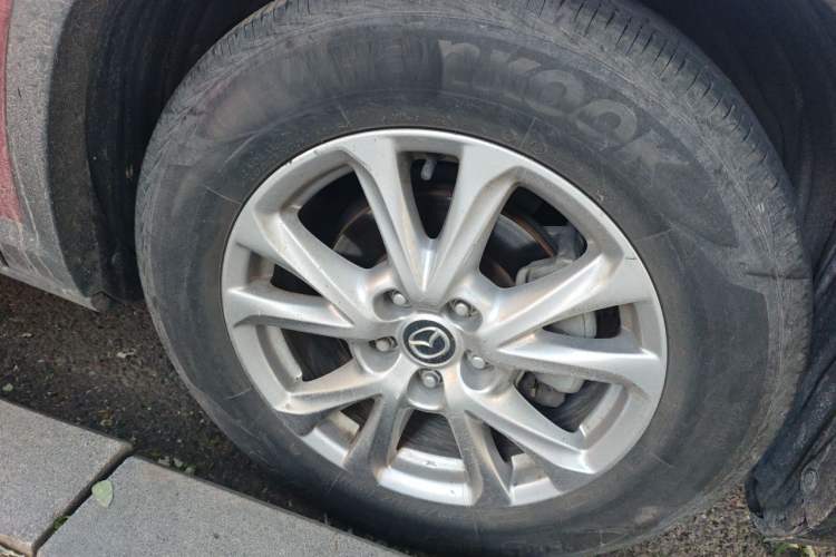 Used Mazda CX-4 2016 2.0L Automatic Two-Wheel Drive Blue Sky Exploration Edition Right Front Wheel Hub