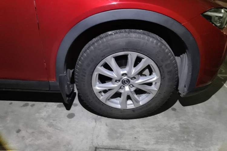 Used Mazda CX-4 2016 2.0L Automatic 2WD Blue Sky Luxury Edition Right Front Wheel Hub