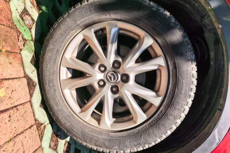 Used Mazda CX-4 2016 2.0L Automatic 2WD Blue Sky Dynamic Edition Right Front Wheel Hub