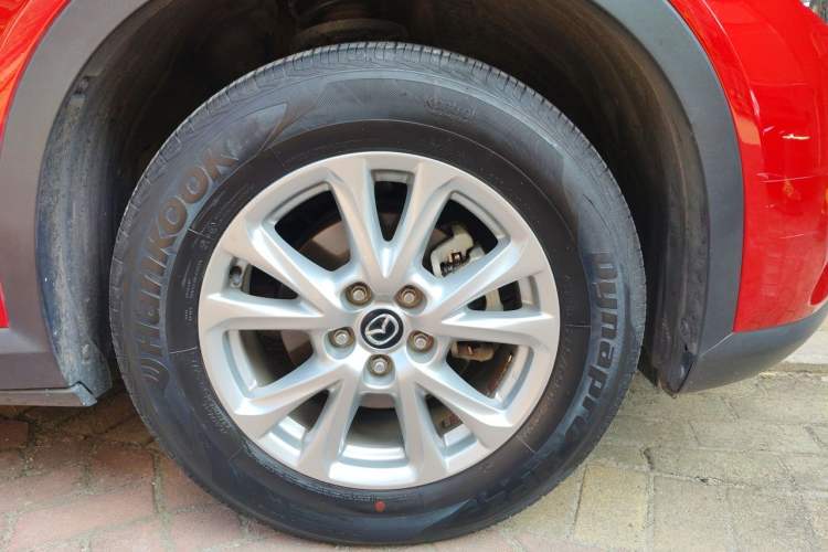 Used Mazda CX-4 2016 2.0L Automatic 2WD Blue Sky Luxury Edition Right Front Wheel Hub