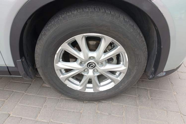 Used Mazda CX-4 2016 2.0L Automatic 2WD Blue Sky Luxury Edition Right Front Wheel Hub