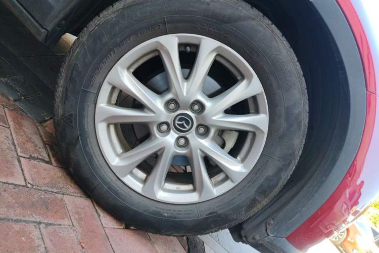 Used Mazda CX-4 2016 2.0L Automatic 2WD Blue Sky Luxury Edition Right Front Wheel Hub