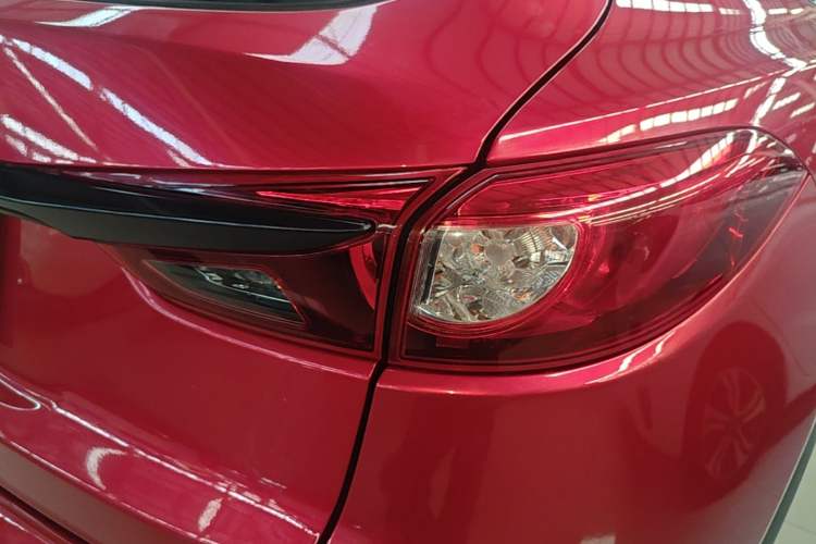 Used Mazda CX-4 2016 2.0L Automatic 2WD Blue Sky Luxury Edition Right Rear Taillight