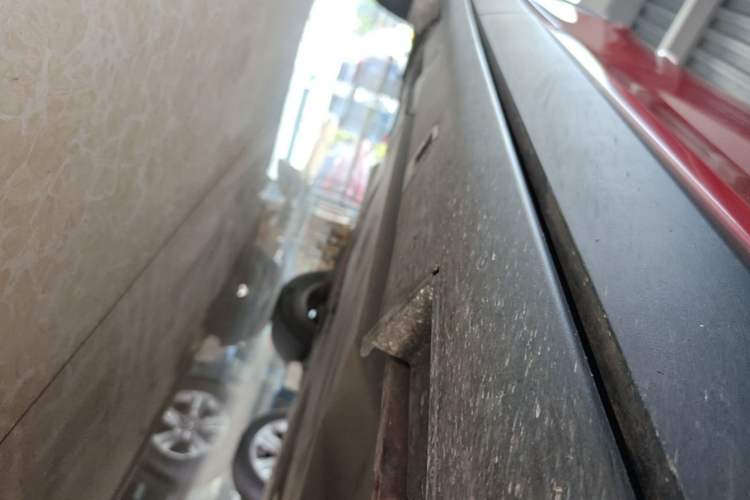 Used Mazda CX-4 2016 2.0L Automatic 2WD Blue Sky Dynamic Edition Right Side Sill