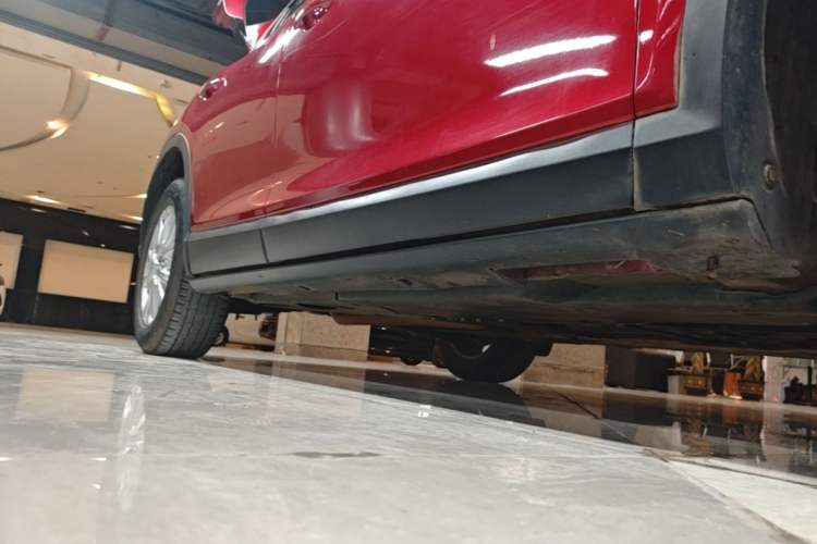 Used Mazda CX-4 2016 2.0L Automatic 2WD Blue Sky Dynamic Edition Right Side Sill