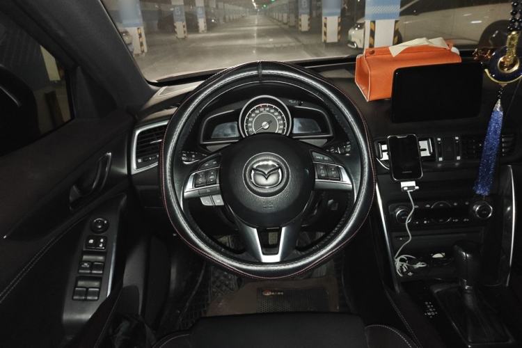 Used Mazda CX-4 2016 2.0L Automatic 2WD Blue Sky Luxury Edition Steering Wheel