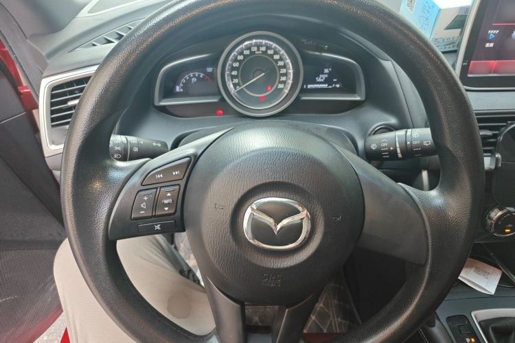 Used Mazda CX-4 2016 2.0L Automatic 2WD Blue Sky Dynamic Edition Steering Wheel
