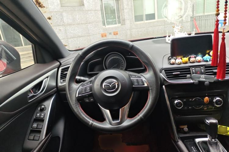 Used Mazda CX-4 2016 2.0L Automatic 2WD Blue Sky Luxury Edition Steering Wheel