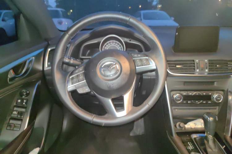 Used Mazda CX-4 2016 2.5L Automatic 4x4 Sky Blue Passion Edition Steering Wheel