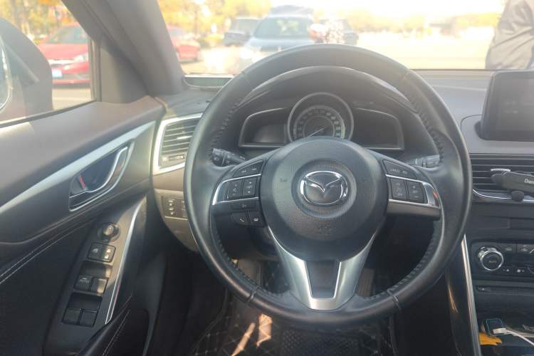 Used Mazda CX-4 2016 2.5L Automatic 4x4 Sky Blue Passion Edition Steering Wheel