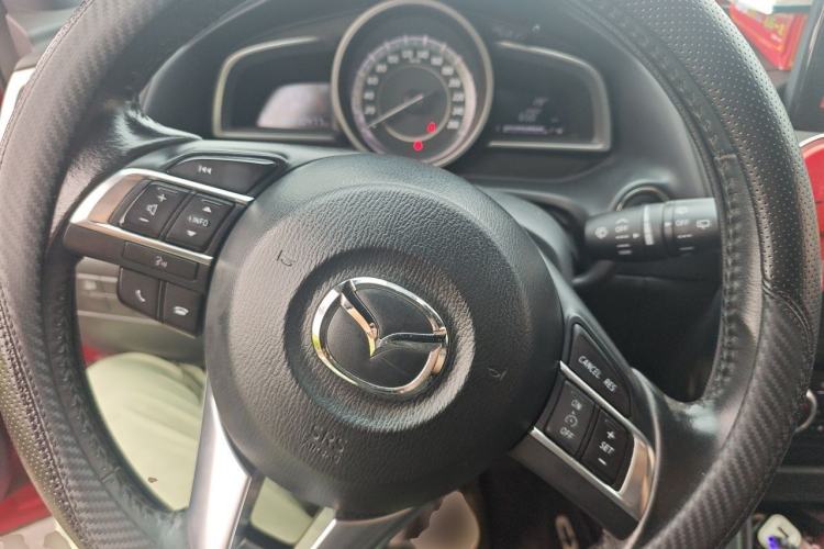 Used Mazda CX-4 2016 2.0L Automatic 2WD Blue Sky Luxury Edition Steering Wheel
