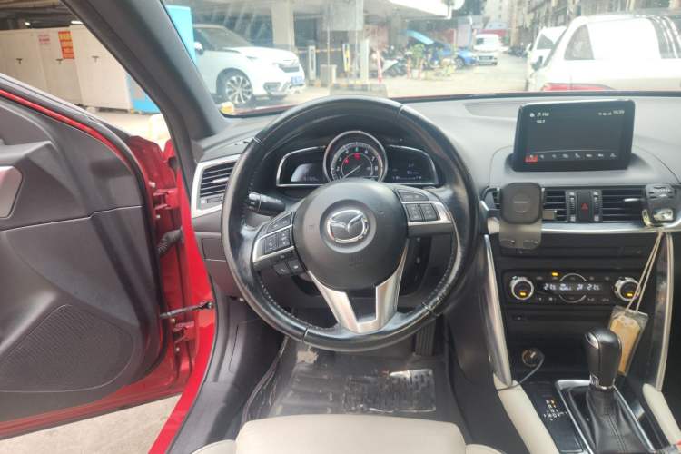 Used Mazda CX-4 2016 2.0L Automatic Two-Wheel Drive Blue Sky Leading Edition Steering Wheel