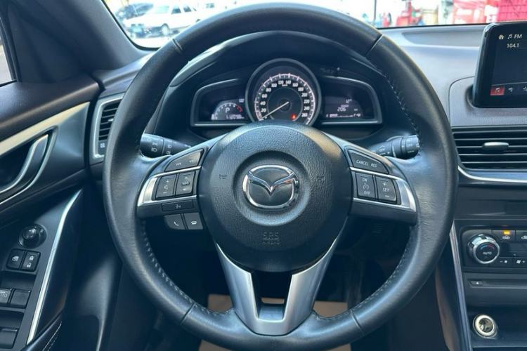 Used Mazda CX-4 2016 2.0L Automatic 2WD Blue Sky Luxury Edition Steering Wheel