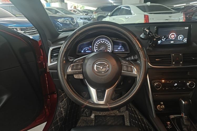 Used Mazda CX-4 2016 2.0L Automatic 2WD Blue Sky Luxury Edition Steering Wheel