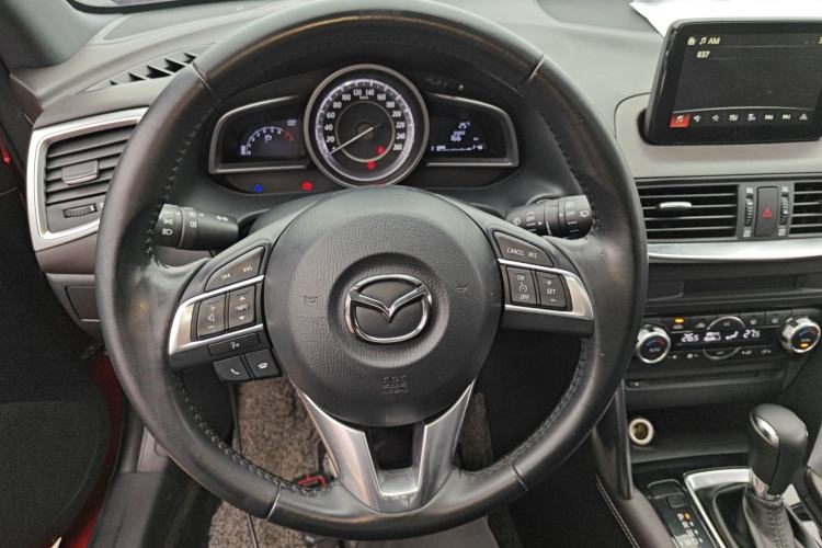 Used Mazda CX-4 2016 2.0L Automatic 2WD Blue Sky Luxury Edition Steering Wheel