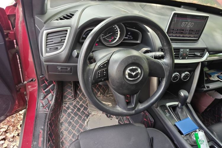 Used Mazda CX-4 2016 2.0L Automatic 2WD Blue Sky Dynamic Edition Steering Wheel