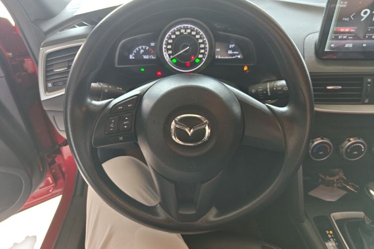 Used Mazda CX-4 2016 2.0L Automatic 2WD Blue Sky Dynamic Edition Steering Wheel