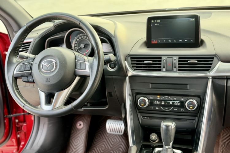 Used Mazda CX-4 2016 2.0L Automatic 2WD Blue Sky Luxury Edition Steering Wheel