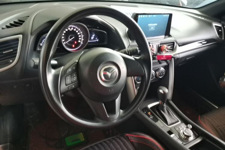 Used Mazda CX-4 2016 2.0L Automatic 2WD Blue Sky Dynamic Edition Steering Wheel