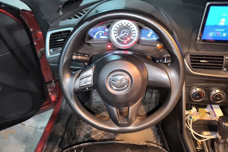 Used Mazda CX-4 2016 2.0L Automatic 2WD Blue Sky Dynamic Leather Edition Steering Wheel