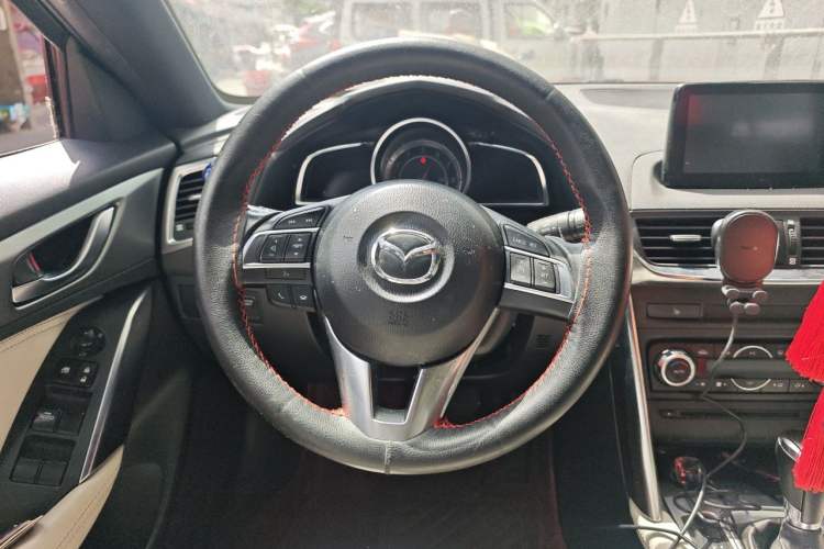 Used Mazda CX-4 2016 2.5L Automatic 4x4 Bluetide Fearless Edition Steering Wheel