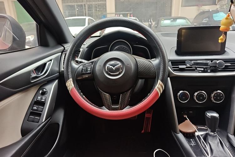 Used Mazda CX-4 2016 2.0L Automatic 2WD Blue Sky Dynamic Leather Edition Steering Wheel