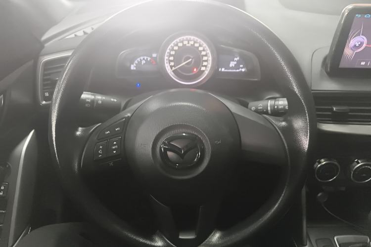 Used Mazda CX-4 2016 2.0L Automatic 2WD Blue Sky Dynamic Edition Steering Wheel