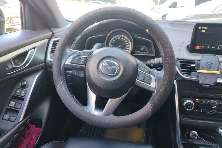 Used Mazda CX-4 2016 2.0L Automatic 2WD Blue Sky Luxury Edition Steering Wheel